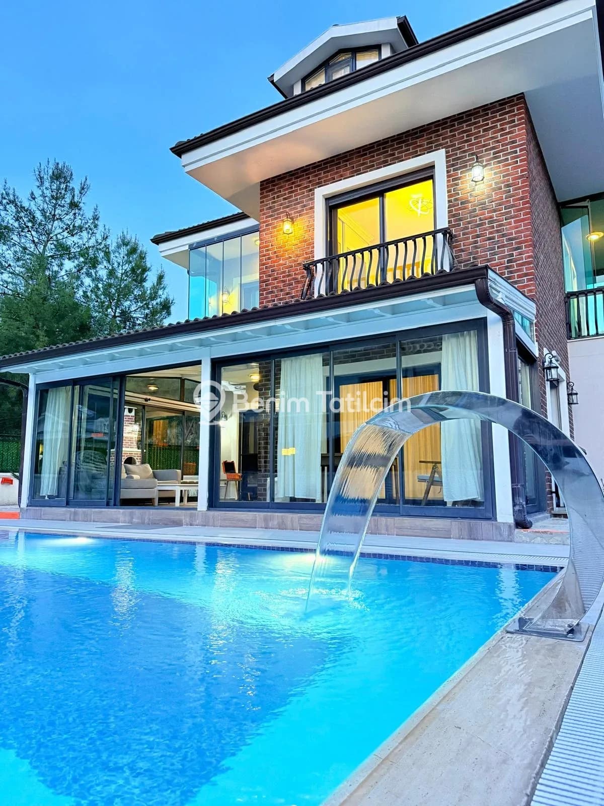 Villa Swan
