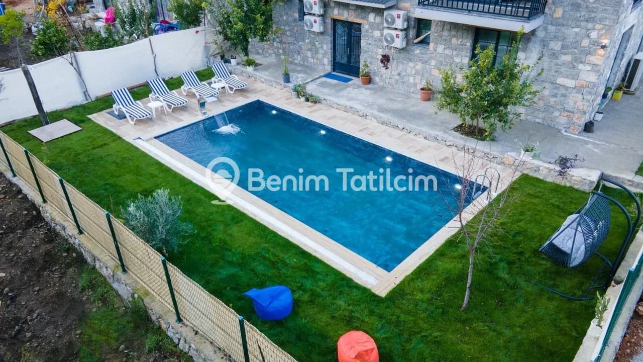 Villa Taş İnlice