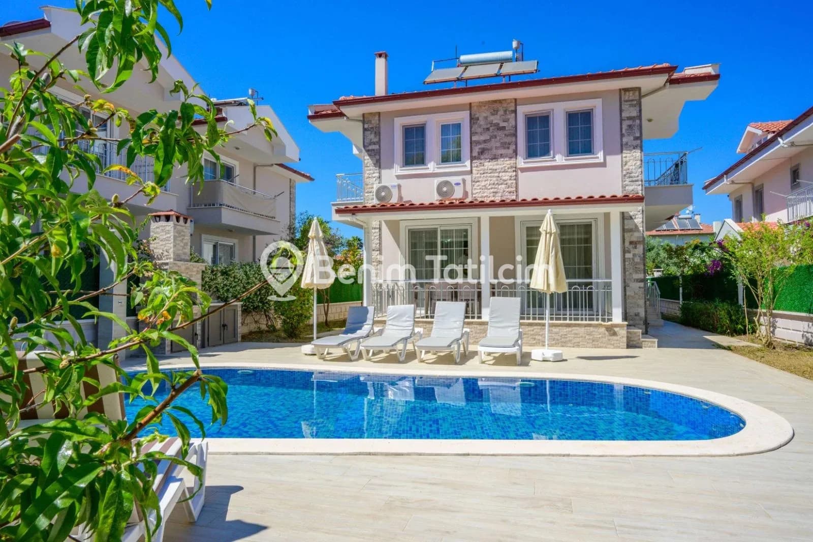 Villa Azat