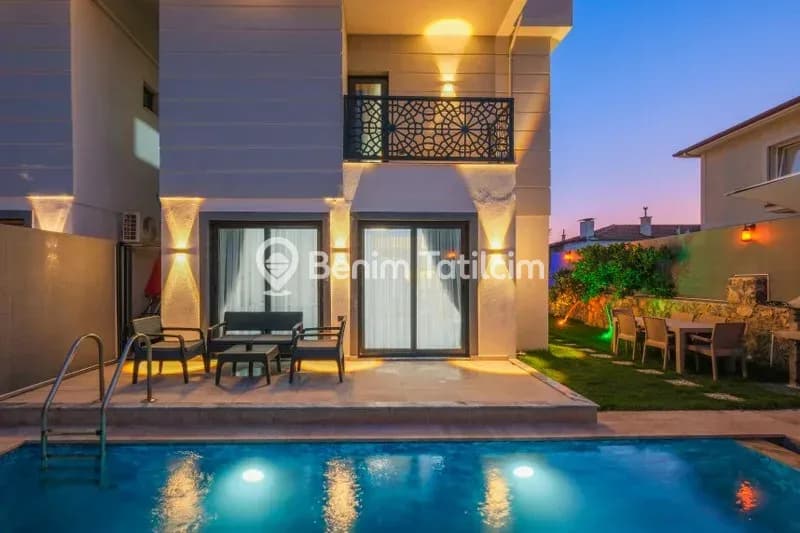 Villa Life